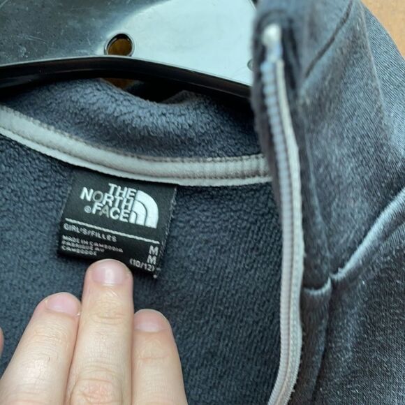 The North Face Girl’s Medium Gray Zippered Jacket - Picture 3 of 5